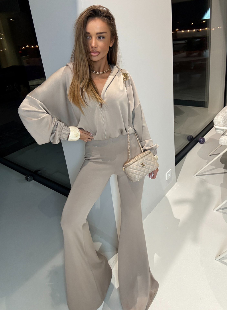 Komplet damski ENO w kolorze beżowym