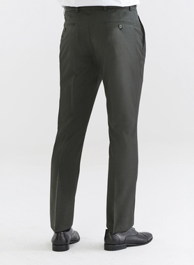Ciemnozielone spodnie garniturowe z wełną