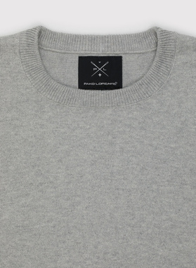 Szary sweter męski z okrągłym dekoltem