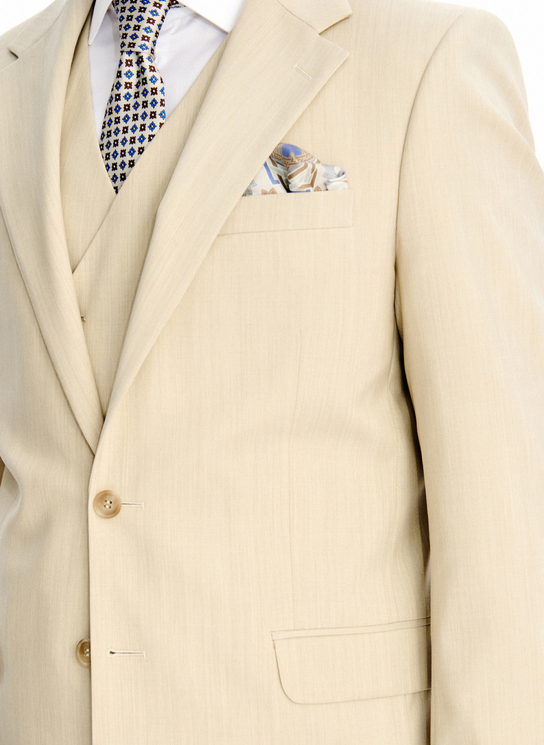 Beżowy wełniany garnitur męski