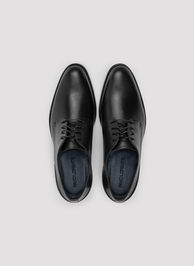 Czarne skórzane buty derby