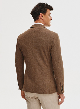 Brązowa marynarka z dzianiny