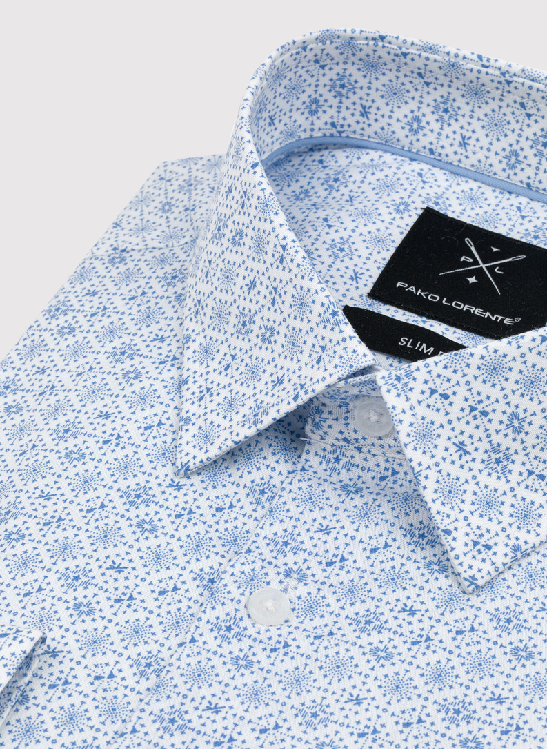 Koszula w kolorze białym w błękitny wzór 