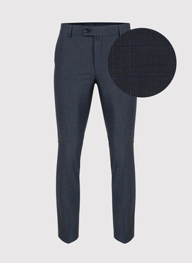 Granatowy garnitur w subtelną kratę