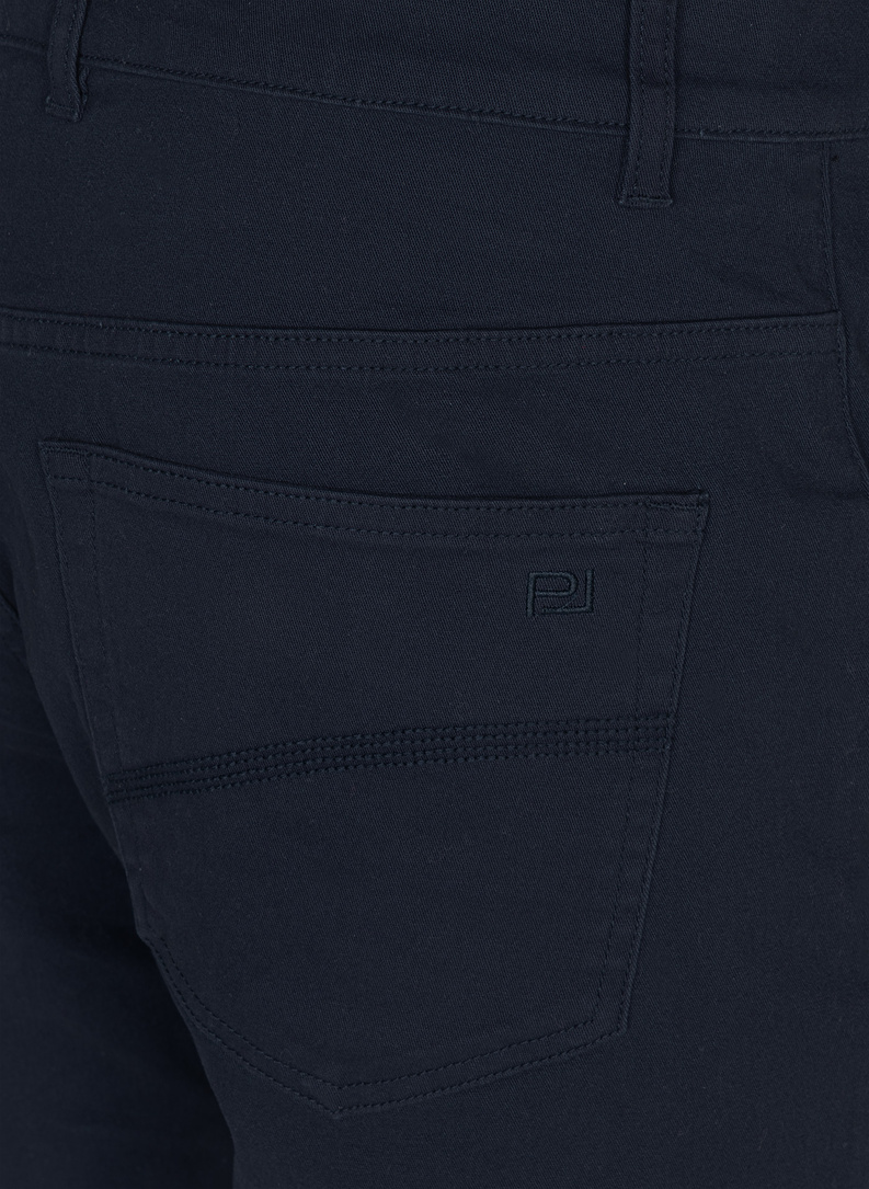 Granatowe spodnie casual 