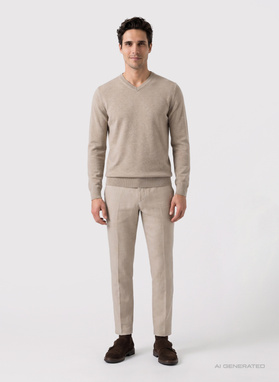 Beżowy sweter v-neck
