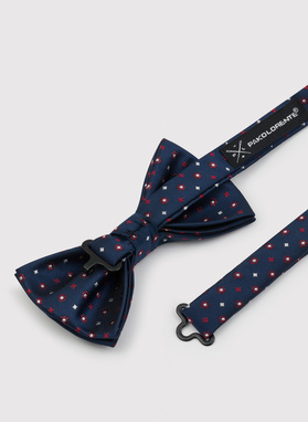 Granatowa mucha w mikrowzór