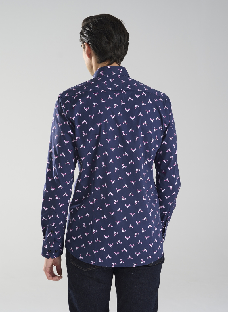 Granatowa koszula w kolibry