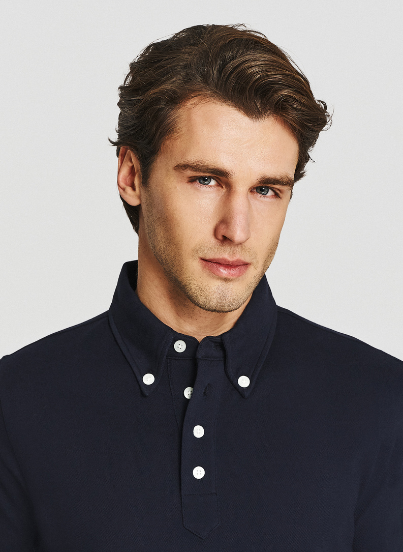 Granatowy t-shirt polo z bawełny