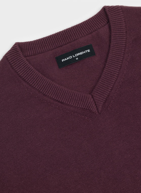 Ciemnofioletowy sweter v-neck