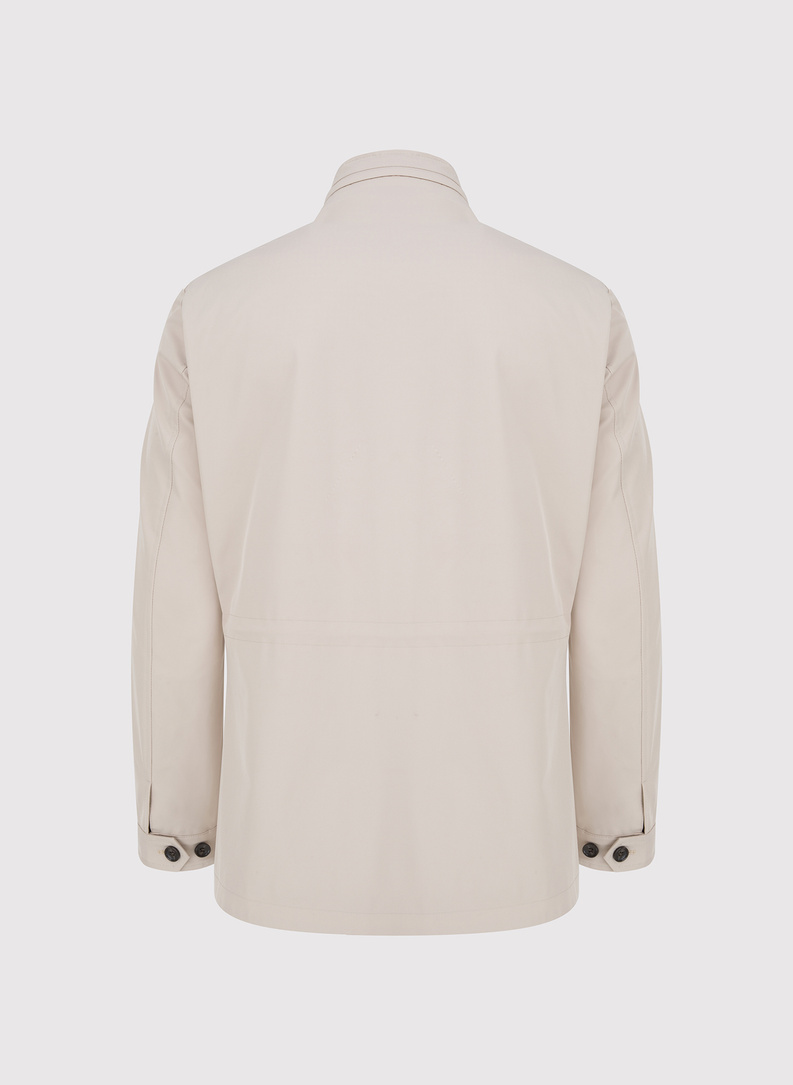 Wiosenna kurtka w kolorze beżowym