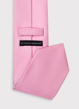 Różowy krawat męski