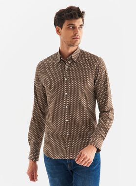 Brązowa męska koszula w mikrowzór