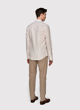 Biała koszula męska w pomarańczowy mikrowzór