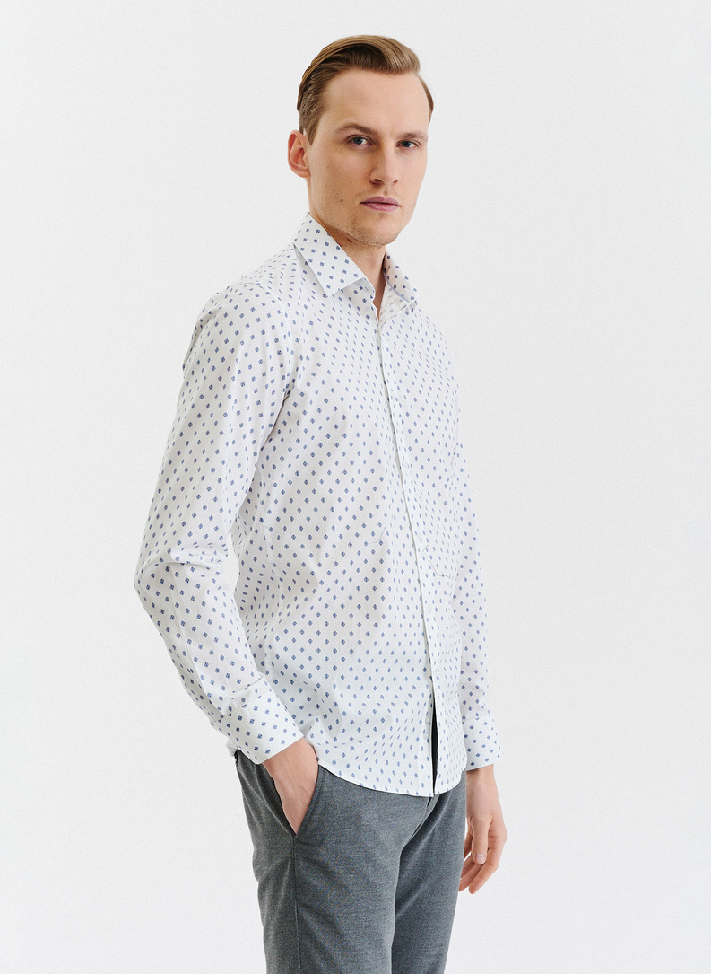 Biała koszula męska w granatowe listki