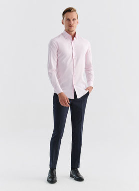 Gładka elegancka koszula męska w kolorze różowym