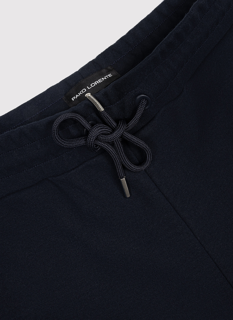 Granatowe szorty dresowe