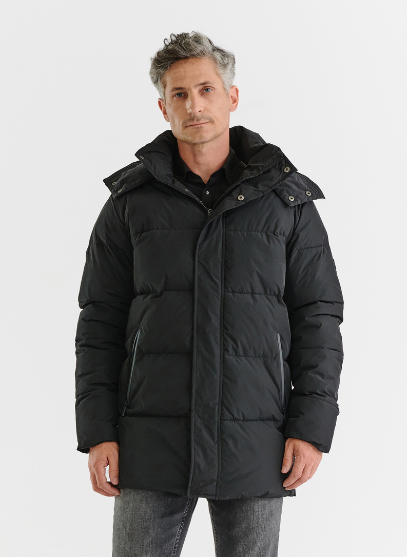 Czarna zimowa kurtka męska