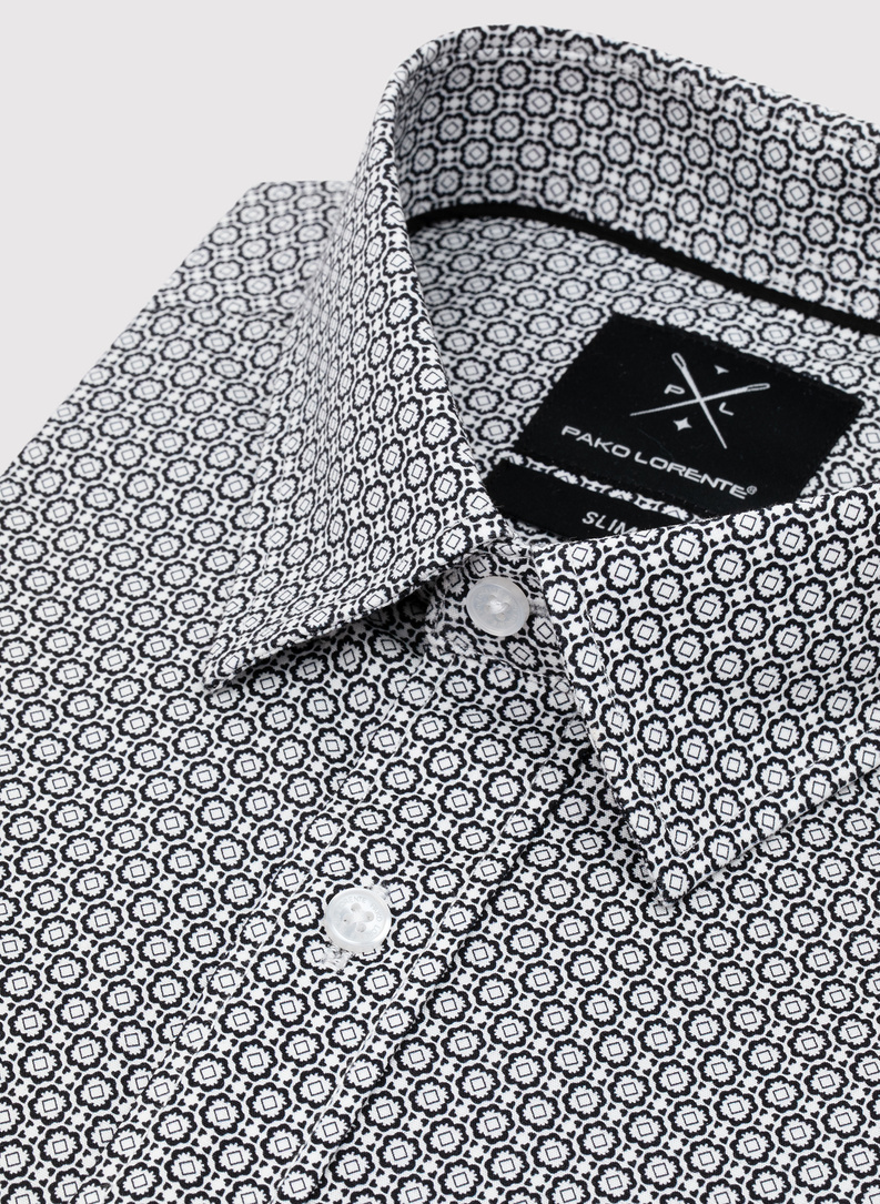 Ciemna koszula męska w geometryczny wzór