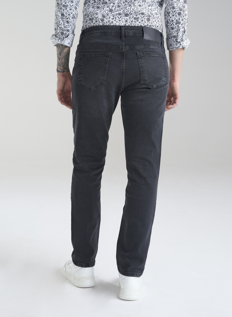 Szare spodnie męskie jeans