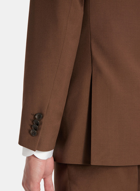 Gładki brązowy garnitur męski