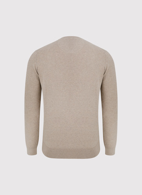 Beżowy sweter v-neck