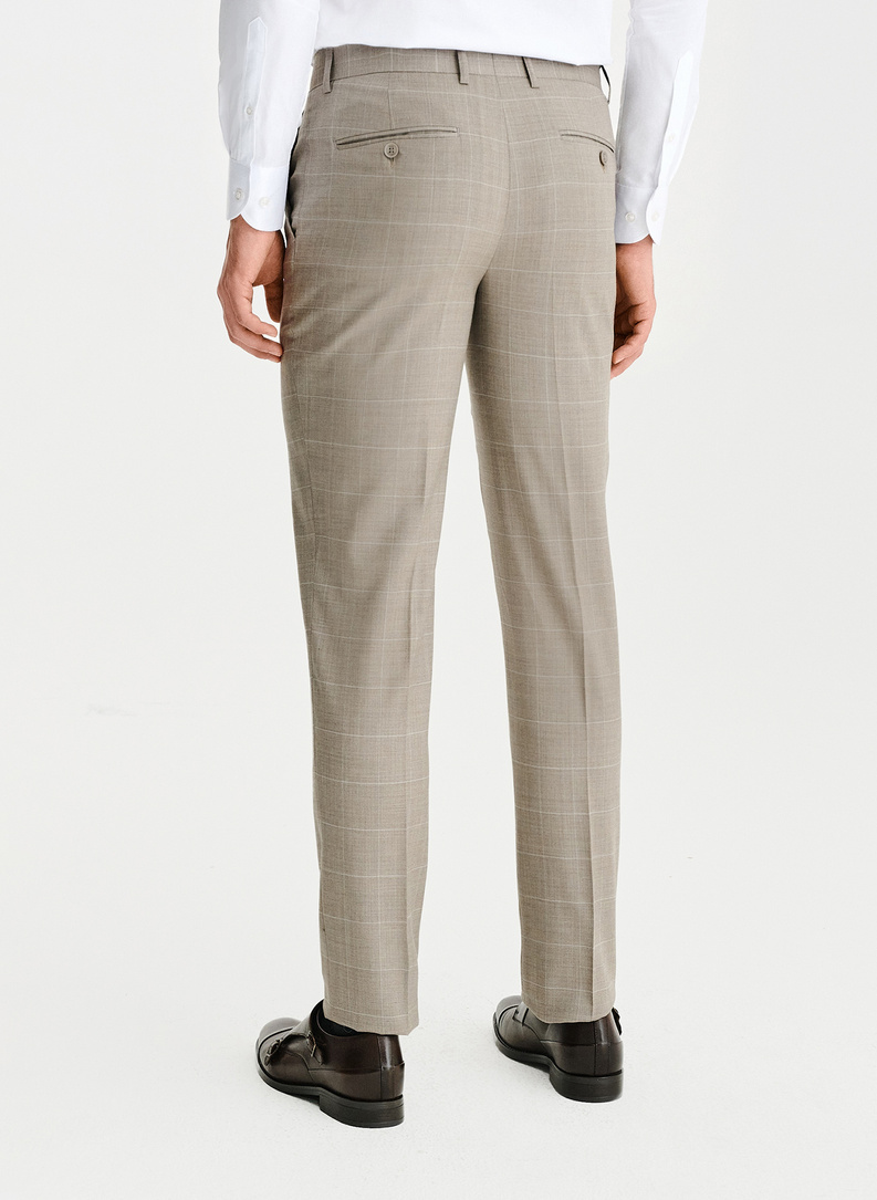 Ślubny dwurzędowy garnitur męski w kratkę