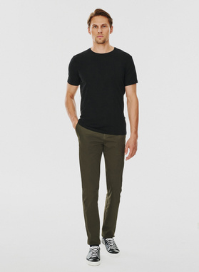 Czarny gładki T-shirt Basic