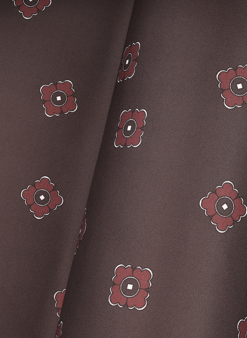 Wzorzysta czekoladowa poszetka męska