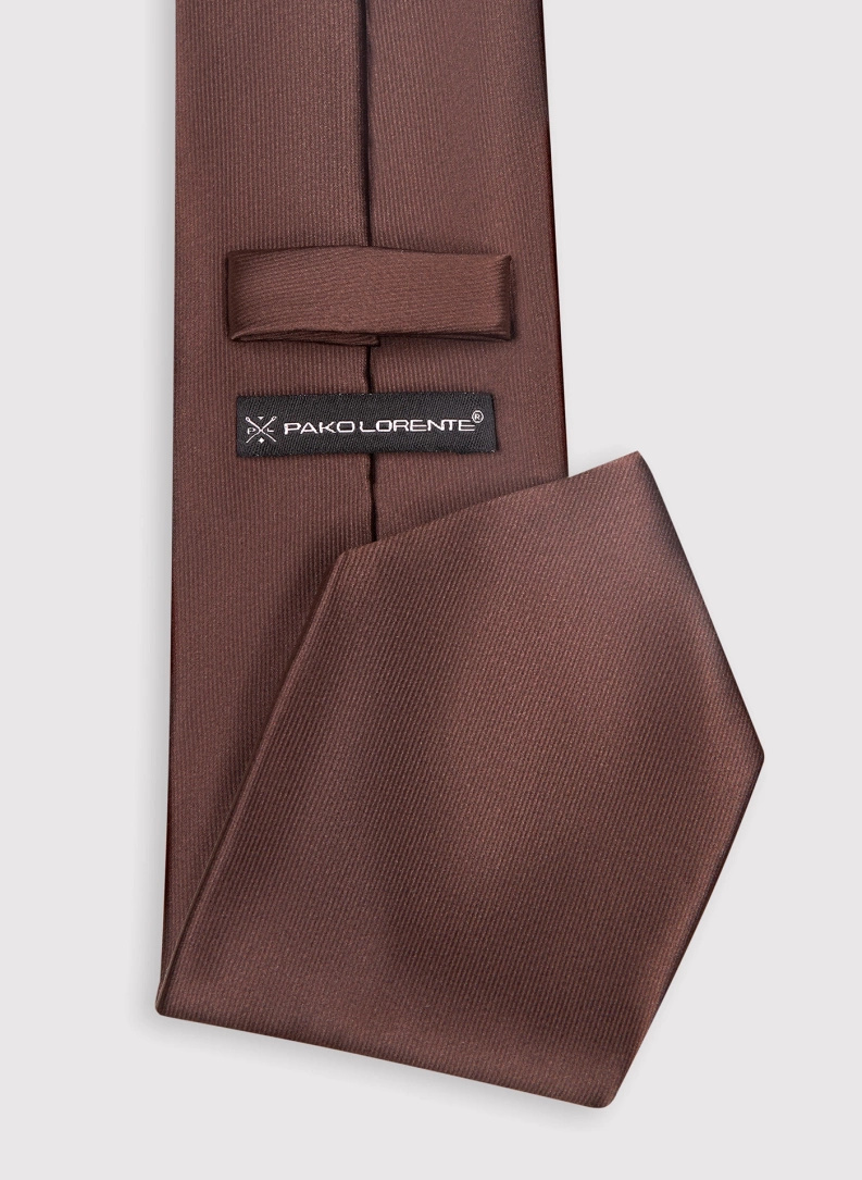 Ślubny dwurzędowy garnitur męski w kratkę