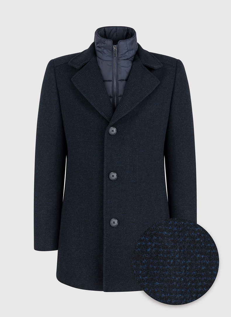 Granatowy płaszcz męski w drobną kratę