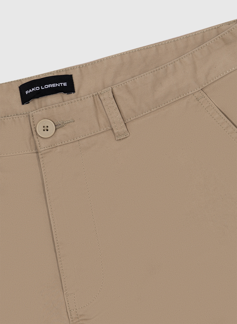 Bawelniane szorty w kolorze beżowym