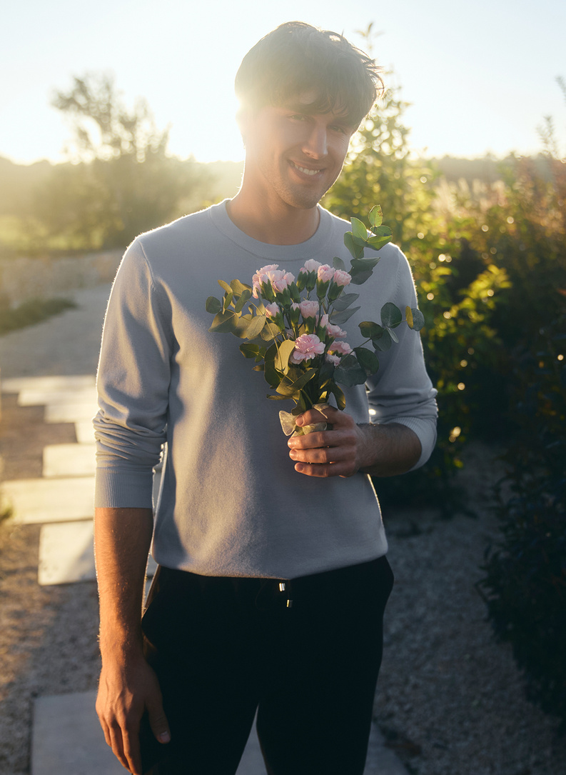 Niebieski sweter męski o-neck