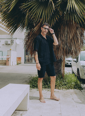 Bawełniana koszula męska w kolorze czarnym