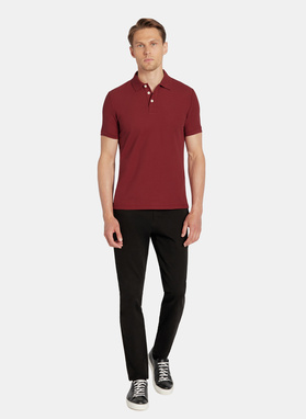 Bordowy t-shirt polo na trzy guziczki