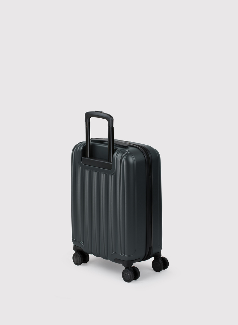 Komplet czarnych walizek