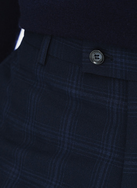 Spodnie garniturowe w kratę