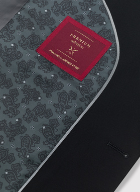 Gładki czarny garnitur z wełną