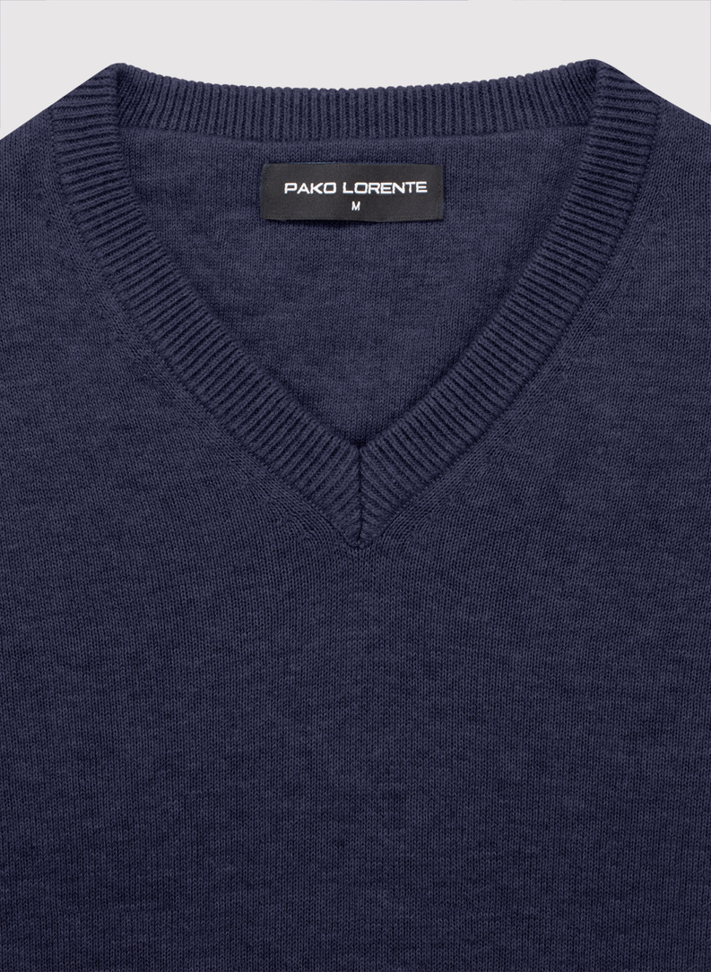 Granatowy sweter męski v-neck