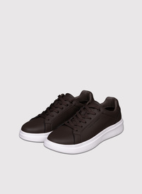 Sneakersy męskie w brązowym kolorze