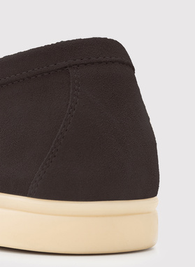 Brązowe mokasyny z zamszu