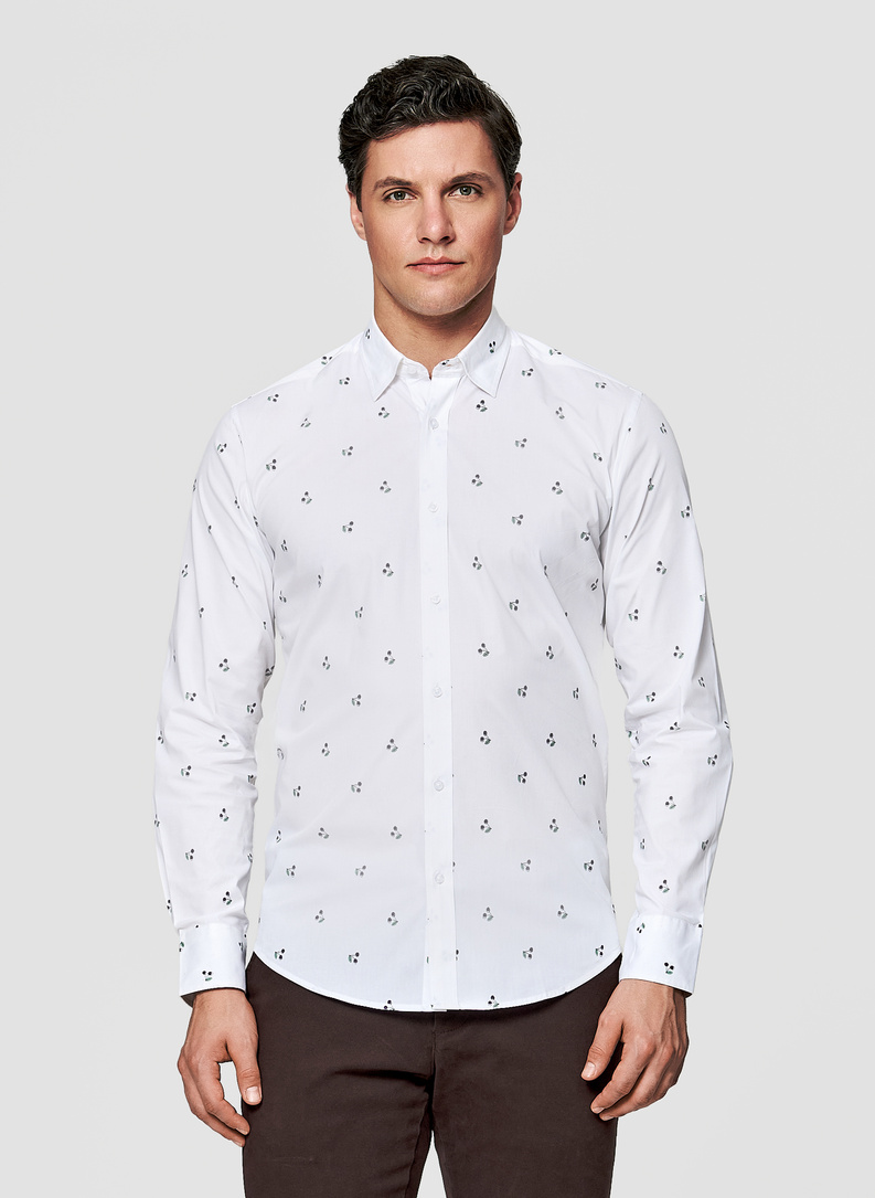 Biała koszula męska w wiśnie