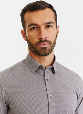 Brązowa koszula męska w mikrowzór 