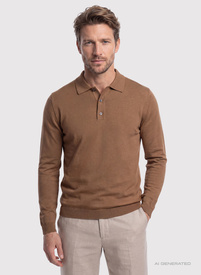 Kamelowy sweter z kołnierzykiem polo