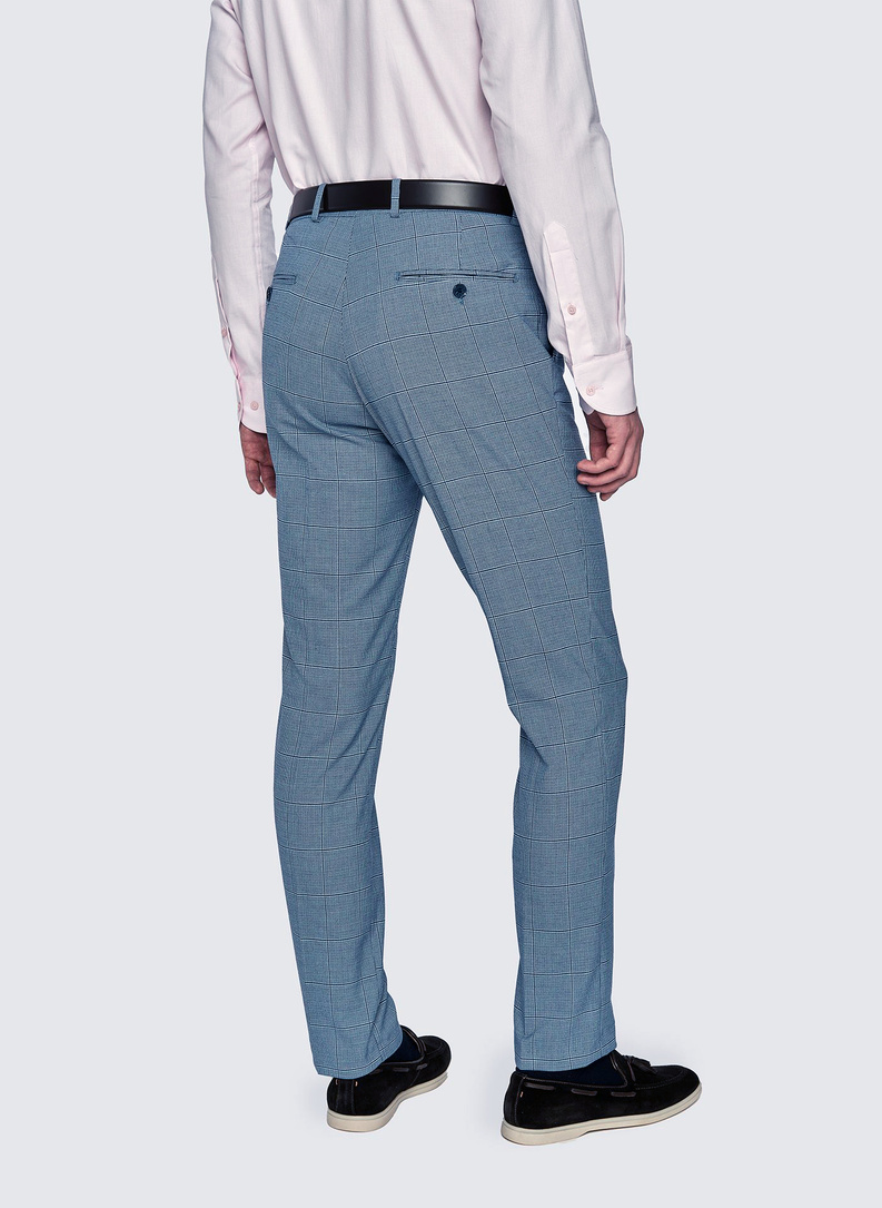 Niebieski garnitur męski w kratkę