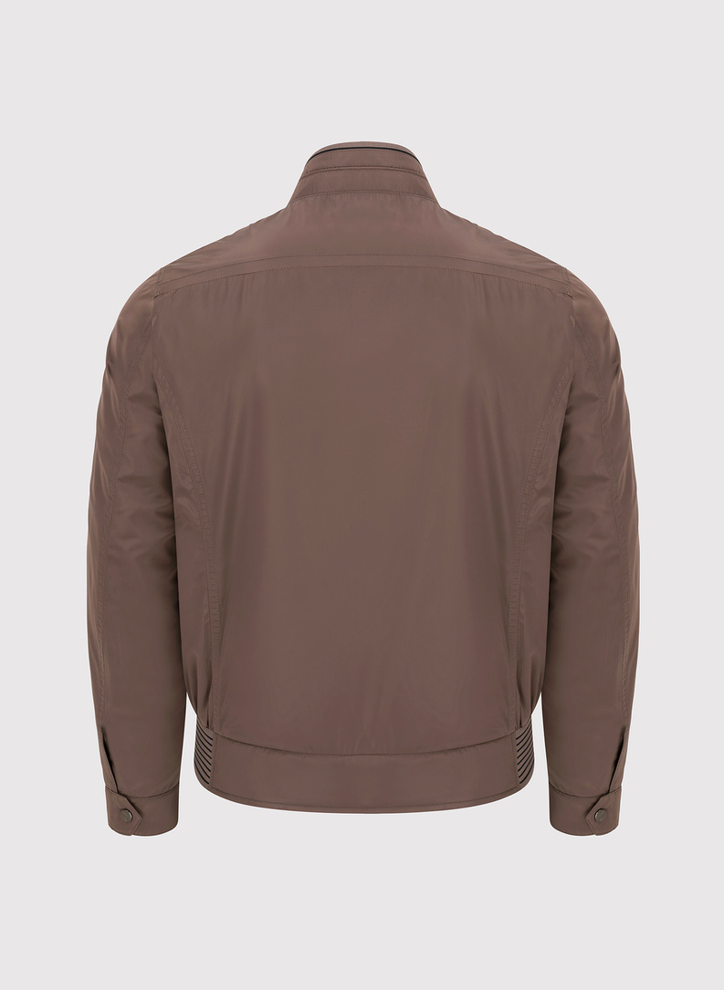 Brązowa krótka kurtka męska 