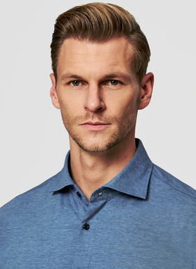 Niebieska dzianinowa koszula męska