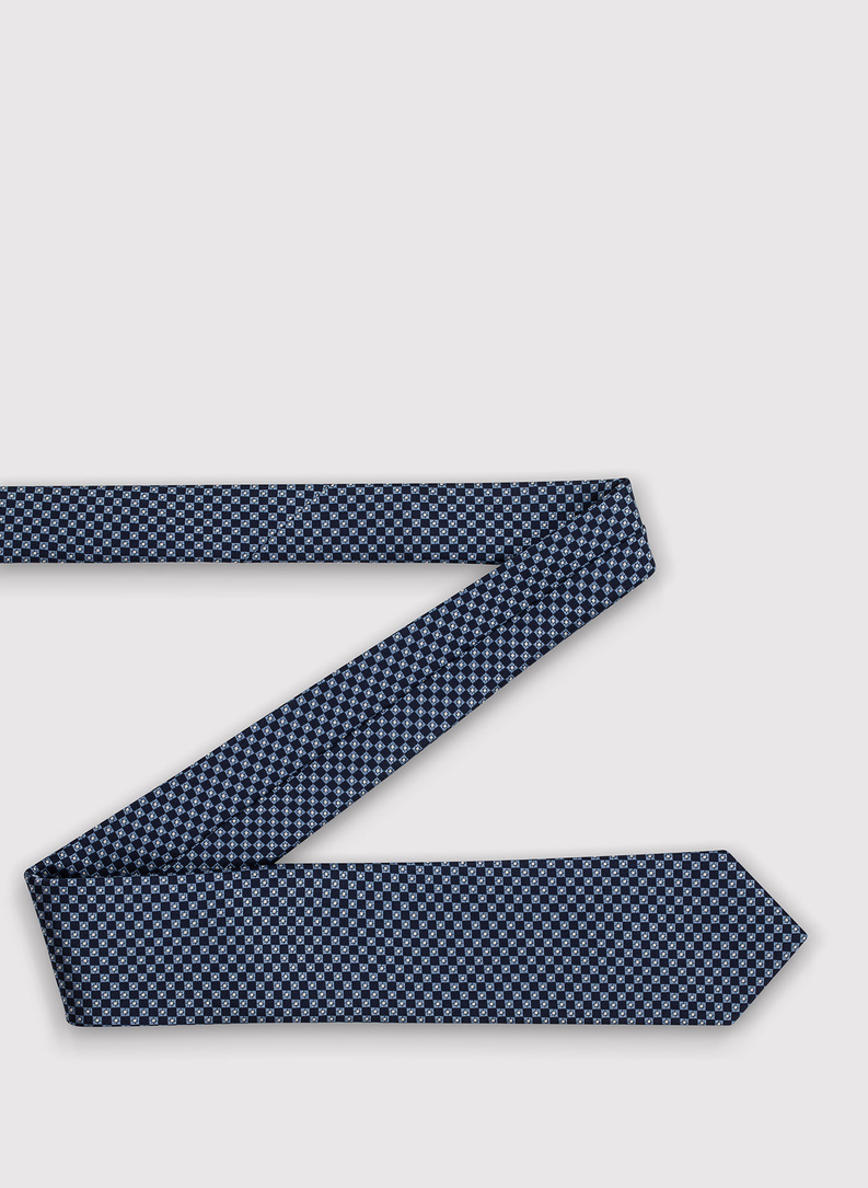 Męski krawat w kolorze granatowym w drobny wzór