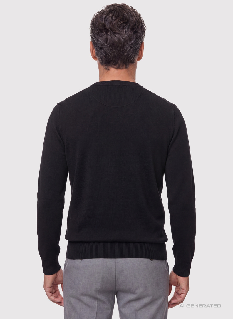 Czarny sweter v-neck