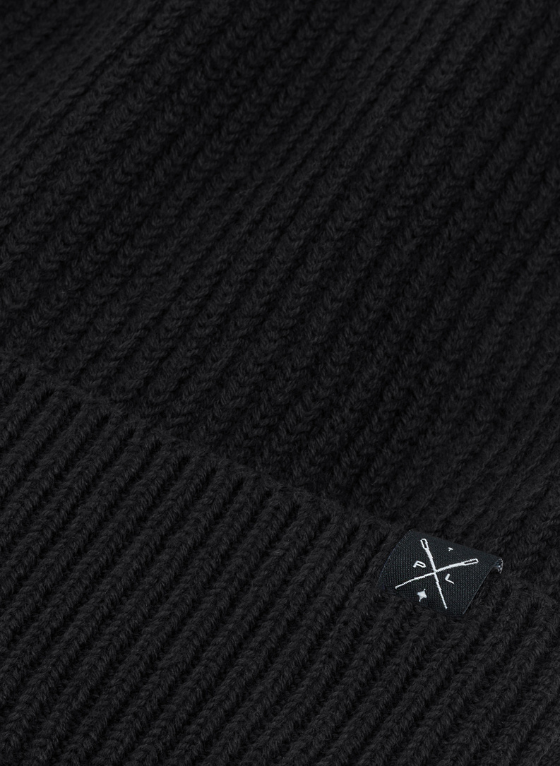 Bawełniana czapka w kolorze czarnym